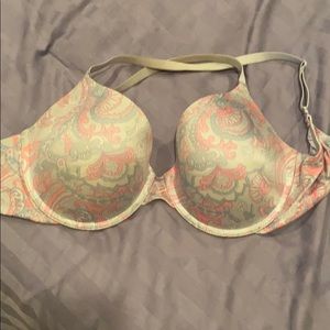 VS uplift semi Demi bra
